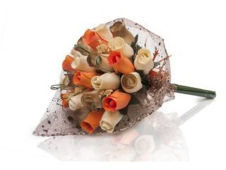 BUCHET DE TRANDAFIRI DIN LEMN "ANNA"