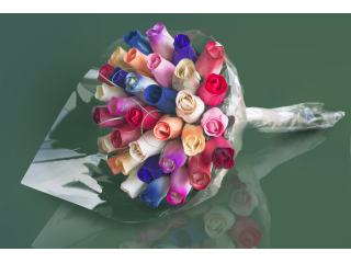 BUCHET DE TRANDAFIRI DIN LEMN "RAINBOW"